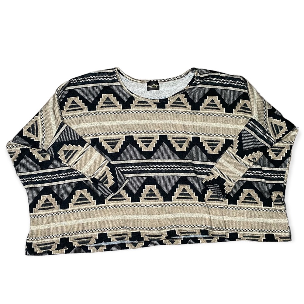 Audrey Women’s Size L/ XL Over Sized 3/4 Sleeve Aztec Pattern Cardigan - EUC